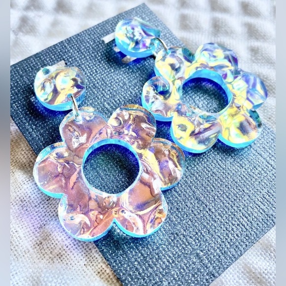 New Iridescent Blue Daisy Flower Textured Boho Mod Contemporary Earrings - Picture 3 of 5